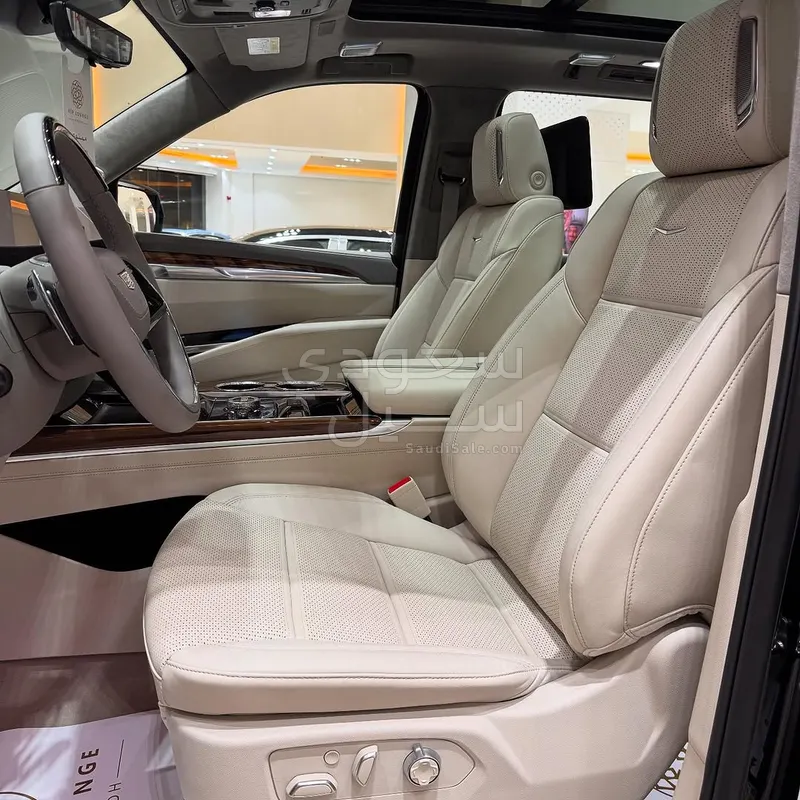 2025 Cadillac Escalade Sport