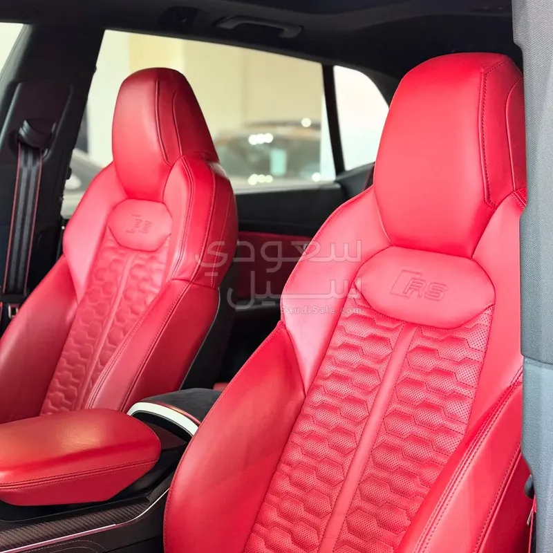 2022 Audi RS Q8