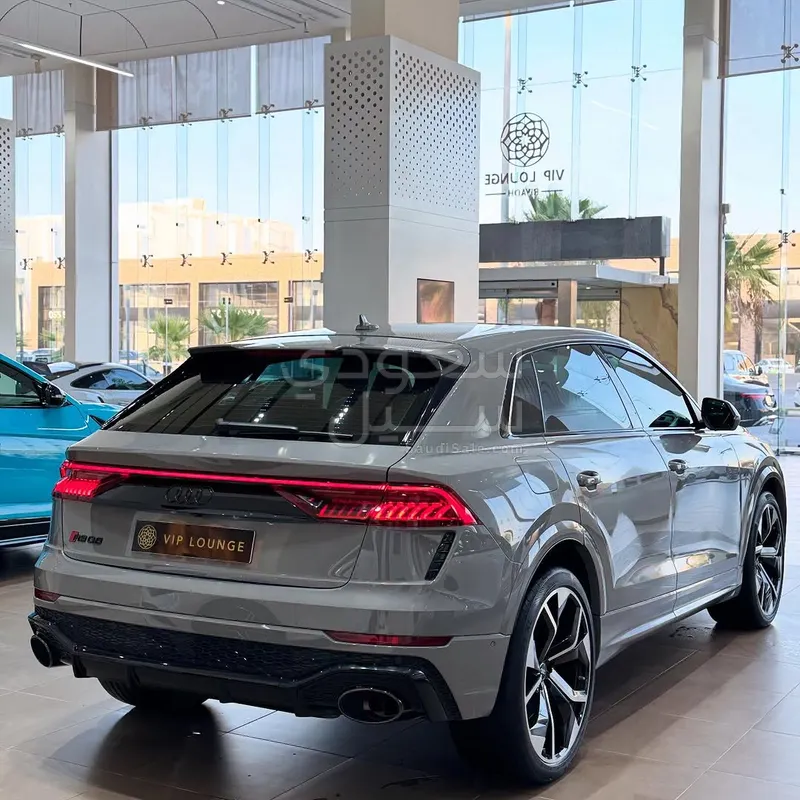 2022 Audi RS Q8