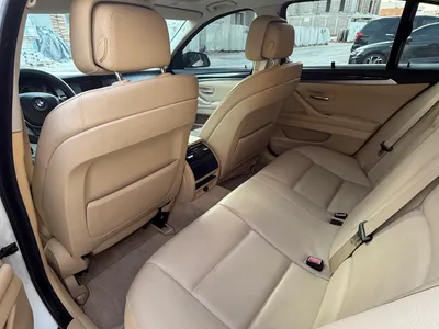 2013 BMW 5 Series 520i