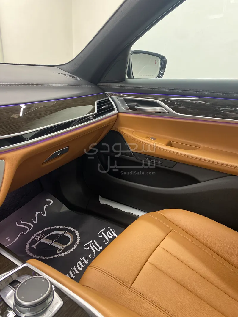 2022 بي ام دبليو الفئة السابعة 730 إل أي