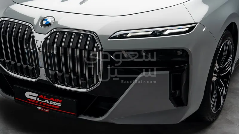 2023 BMW 7 Series 740i