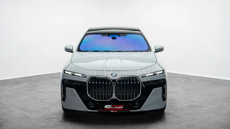 2023 BMW 7 Series 740i