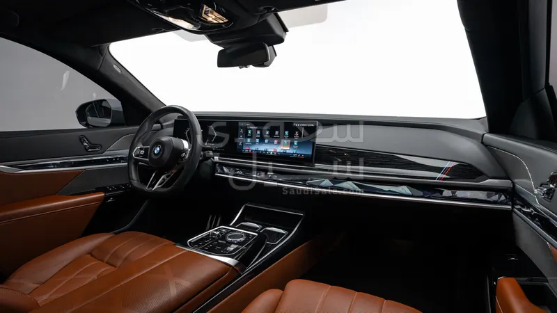 2023 BMW 7 Series 740i