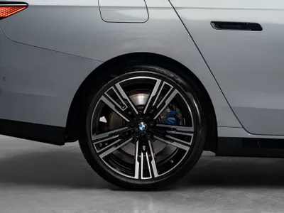 2023 BMW 7 Series 740i