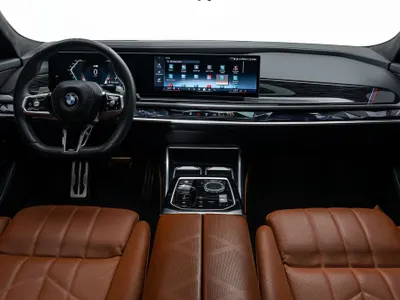 2023 BMW 7 Series 740i