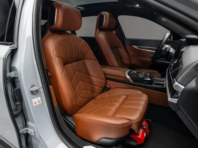 2023 BMW 7 Series 740i