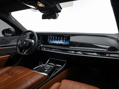 2023 BMW 7 Series 740i