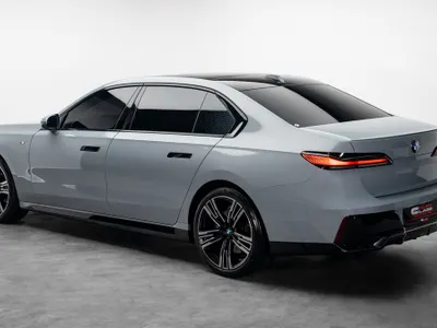 2023 BMW 7 Series 740i