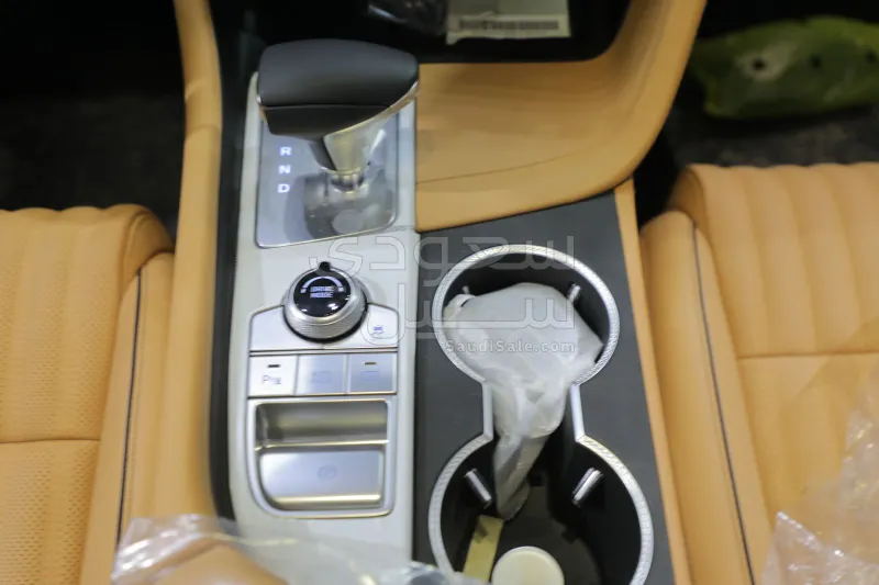 2025 Genesis G 70