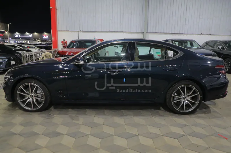 2025 Genesis G 70