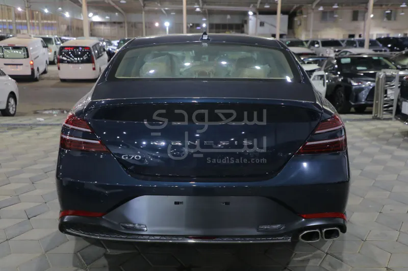 2025 Genesis G 70