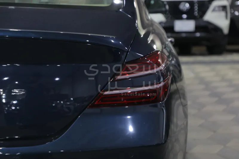 2025 Genesis G 70