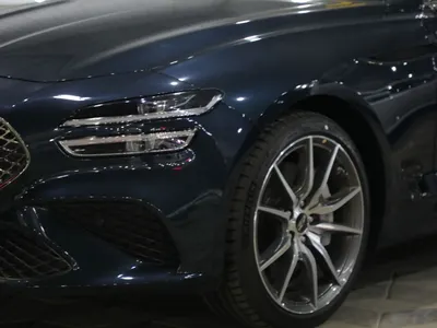 2025 Genesis G 70