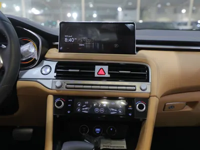 2025 Genesis G 70