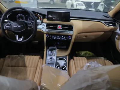 2025 Genesis G 70