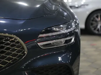 2025 Genesis G 70