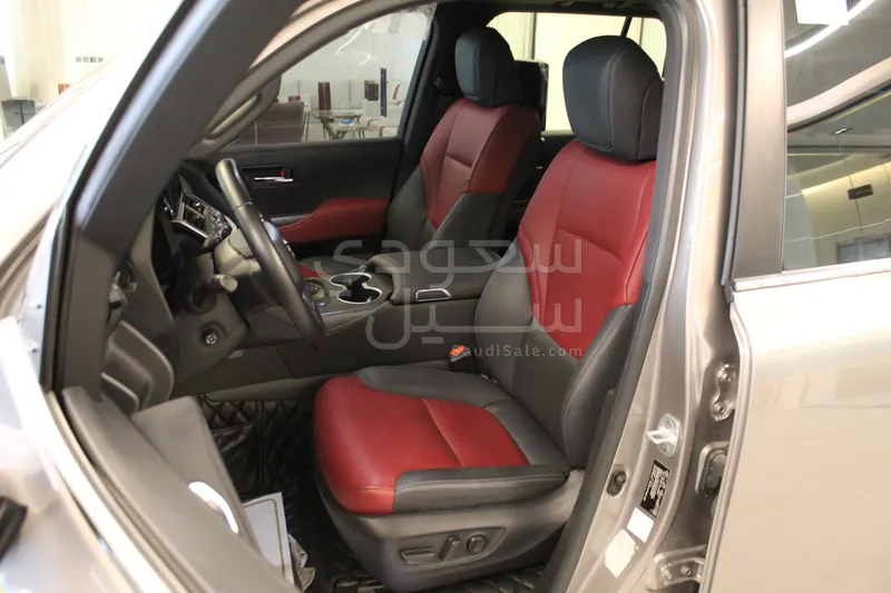 2023 Toyota Land Cruiser VXR