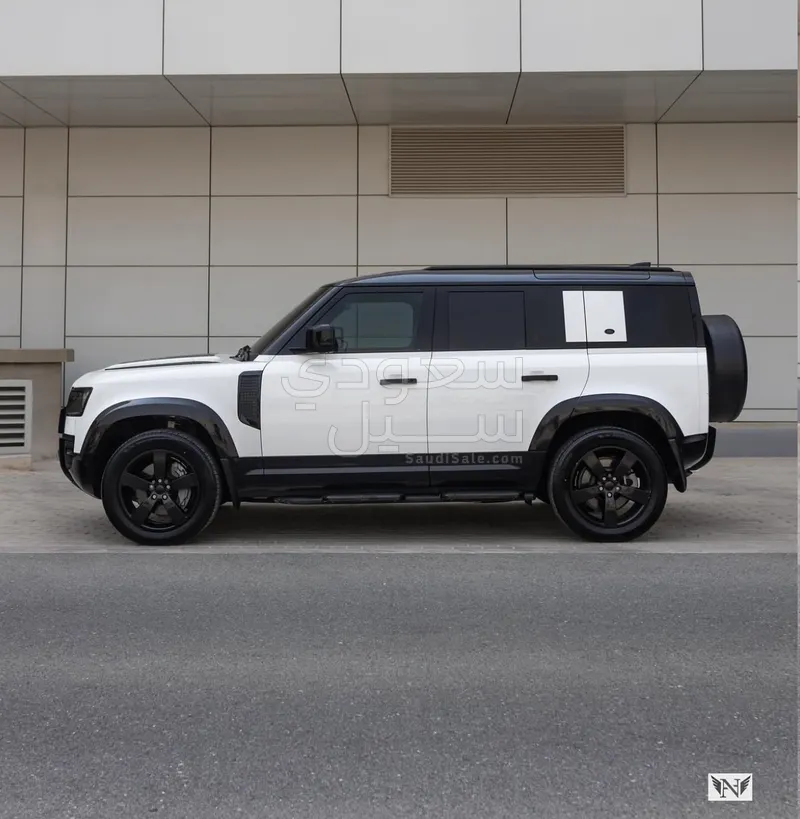 2020 Land Rover Defender First Edition