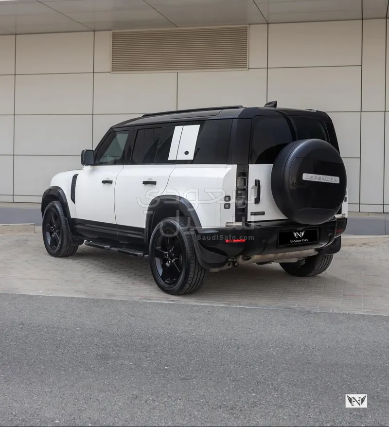 2020 Land Rover Defender First Edition