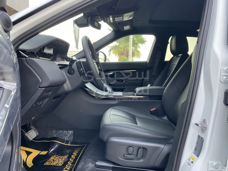 2025 Land Rover Range Rover Evoque