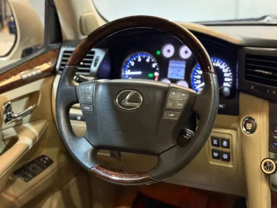 2009 لكزس إل إكس 570