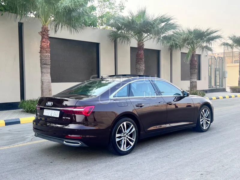 2021 اودي اي 6 40 تي اف اس اي