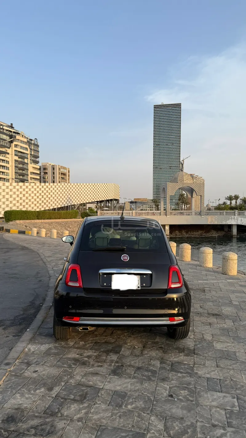 2023 فيات 500 دولتشي فيتا