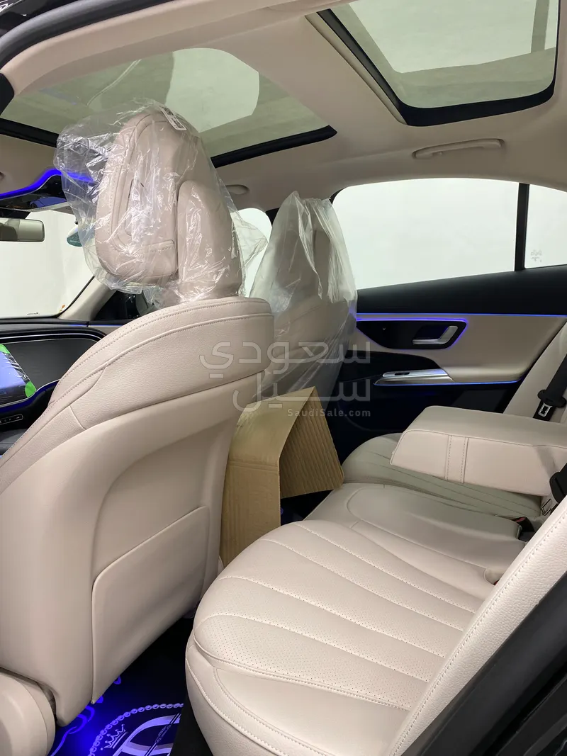 2025 مرسيدس - بنز إي 200
