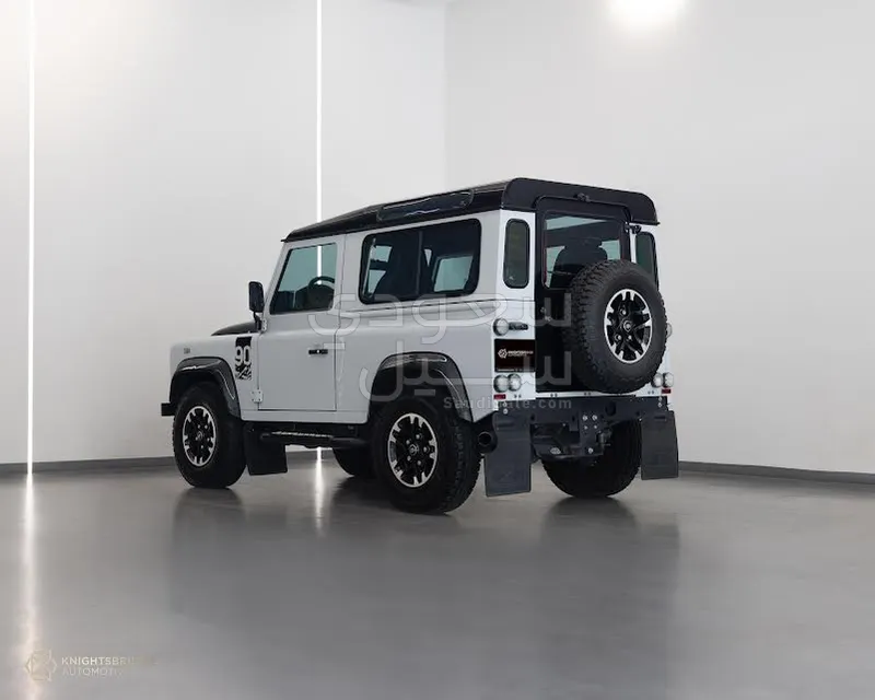 2016 Land Rover Defender 90