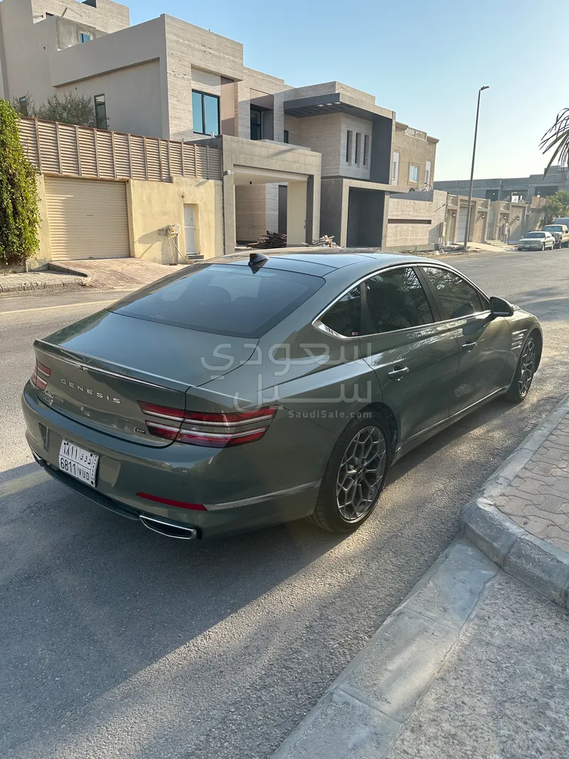 2021 Genesis G 80