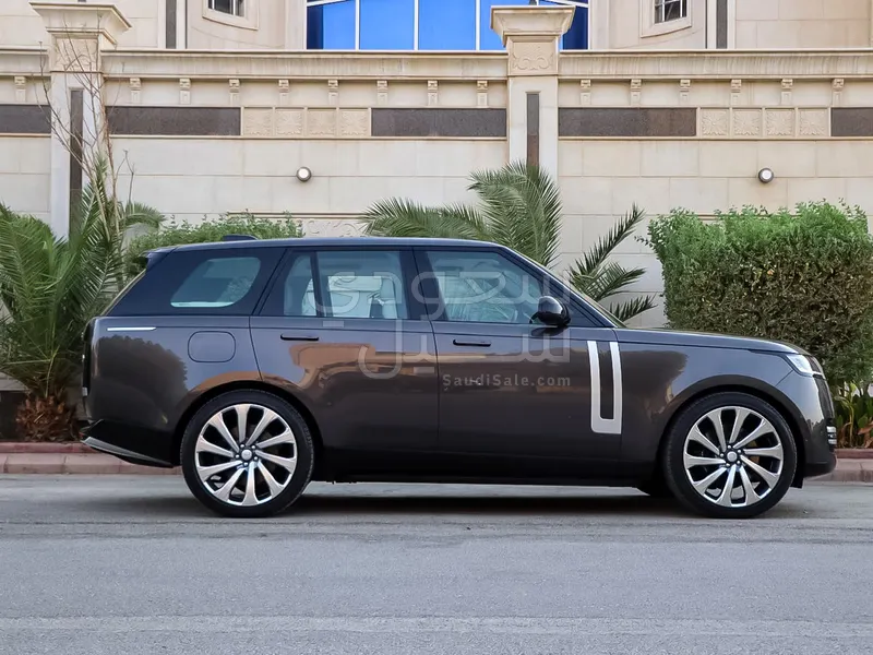 2022 Land Rover Range Rover First Edition