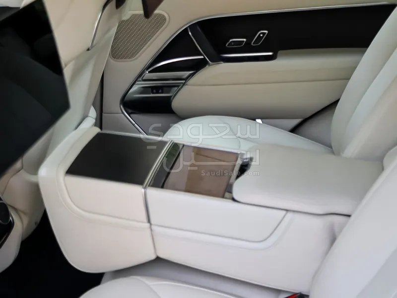 2022 Land Rover Range Rover First Edition