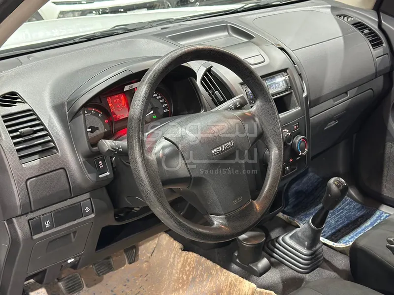 2025 Isuzu D-MAX sigle cab