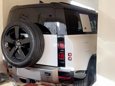 2024 Land Rover Defender 110 Adventure