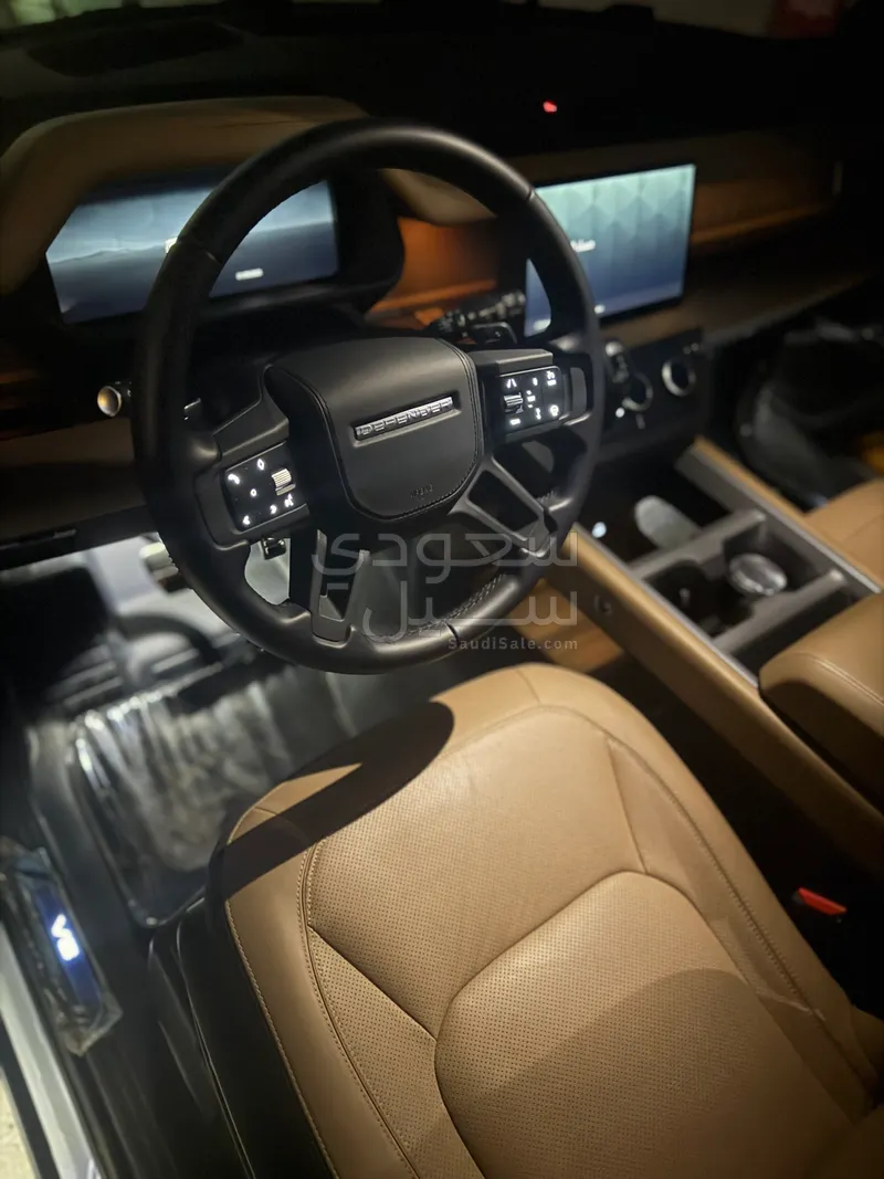 2025 Land Rover Defender carpathian edition