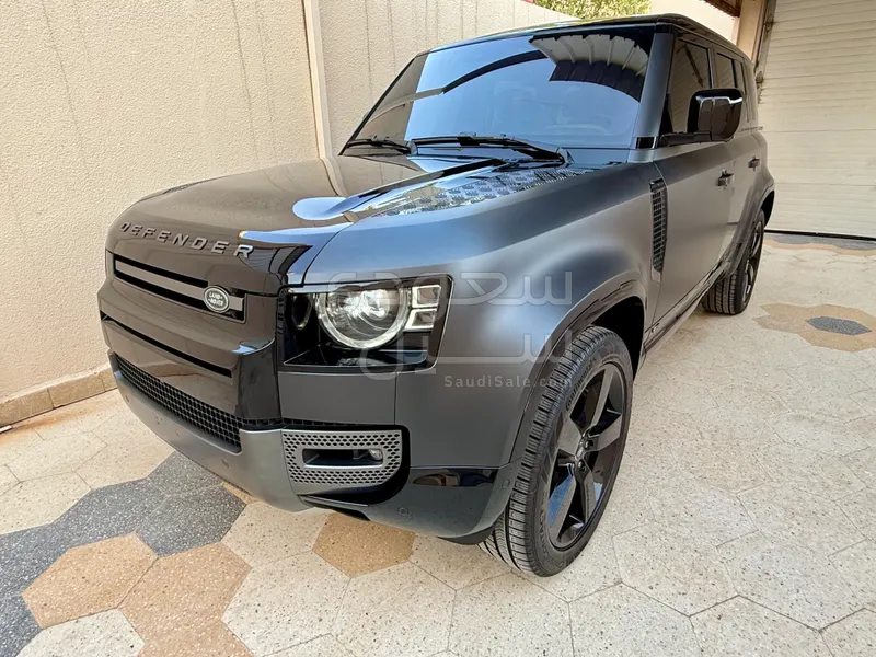2025 Land Rover Defender carpathian edition