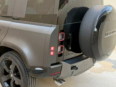 2025 Land Rover Defender carpathian edition