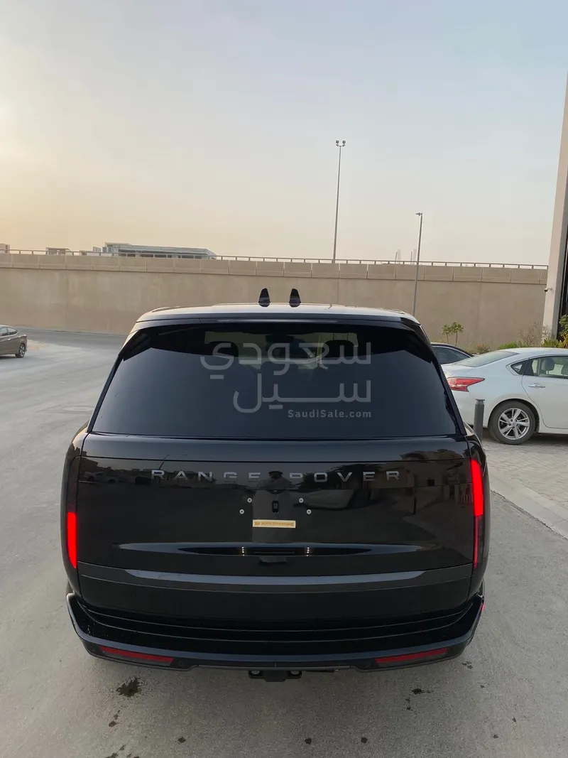 2025 لاند روفر رينج روفر فوج اس اي