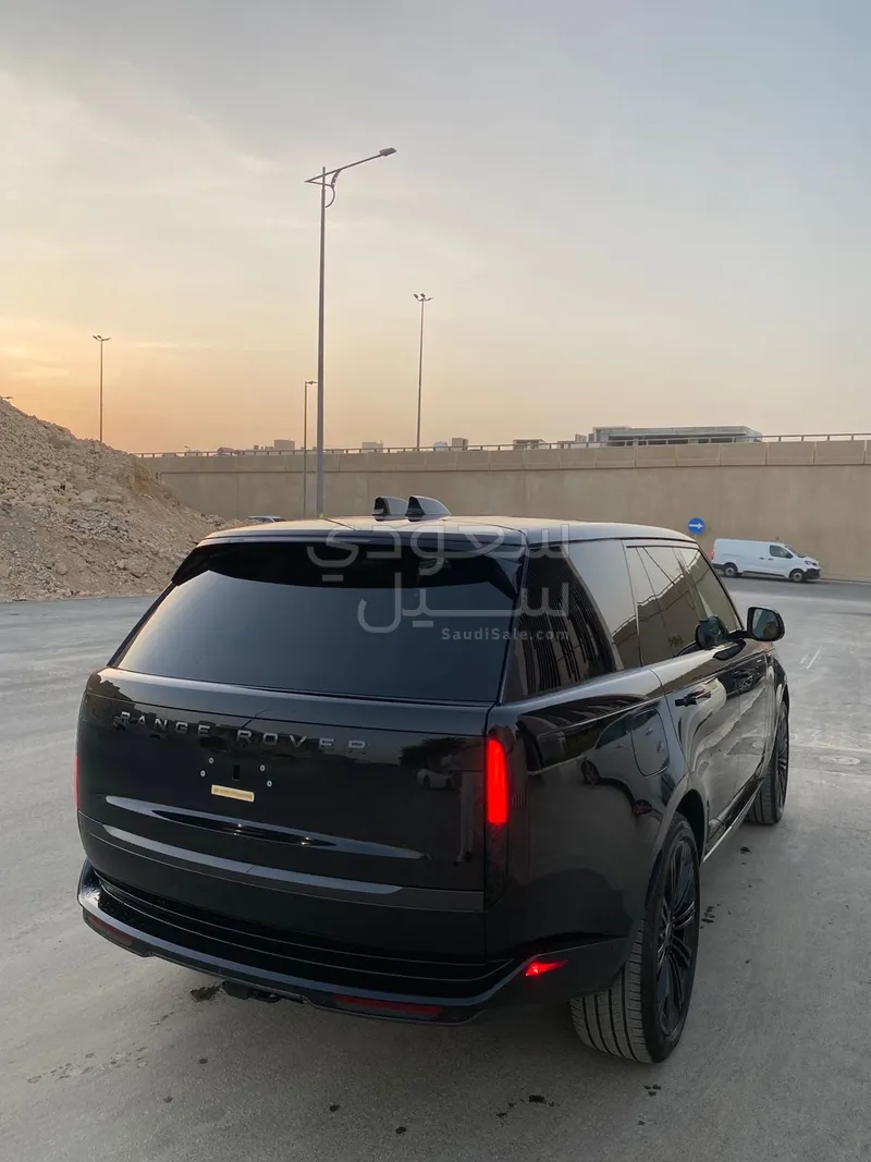 2025 لاند روفر رينج روفر فوج اس اي