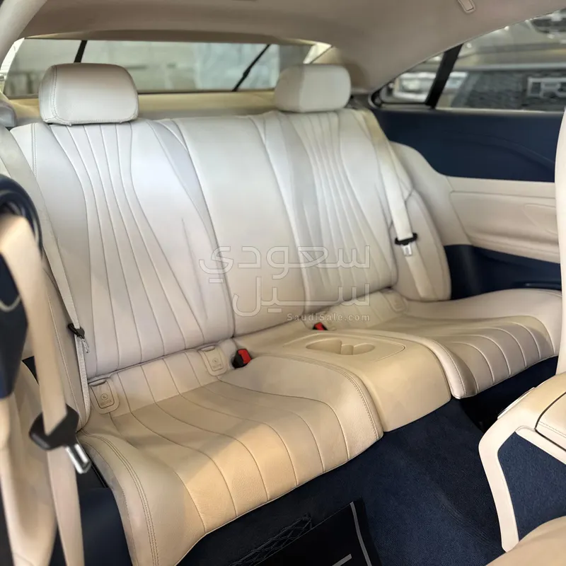 2019 Mercedes-Benz E 200