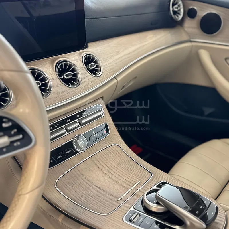 2019 Mercedes-Benz E 200