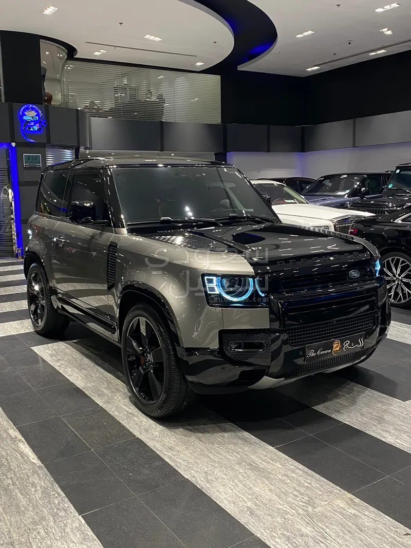 2025 Land Rover Defender X