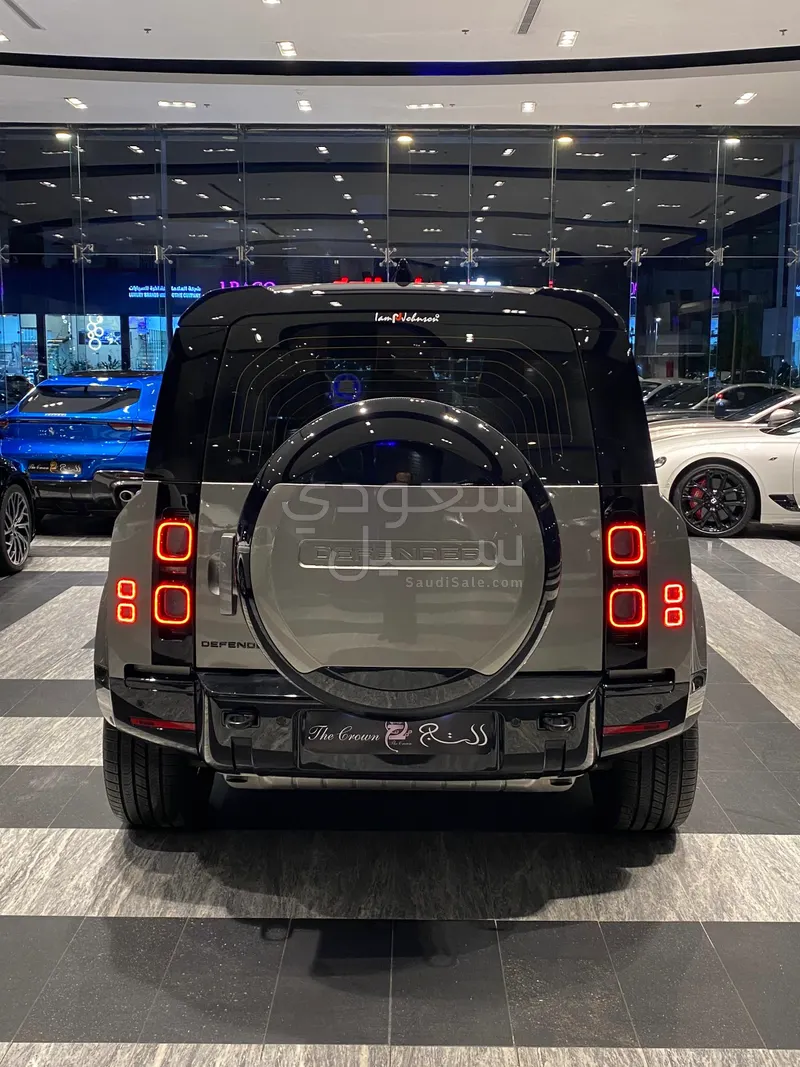 2025 Land Rover Defender X