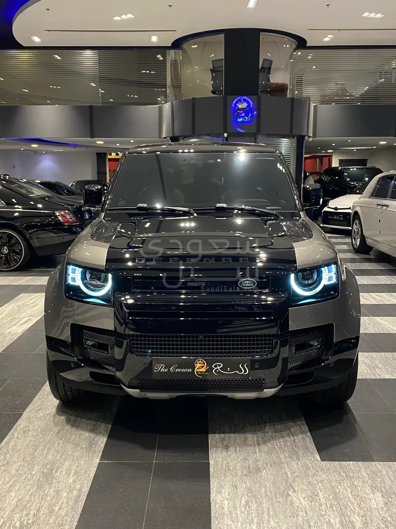 2025 Land Rover Defender X