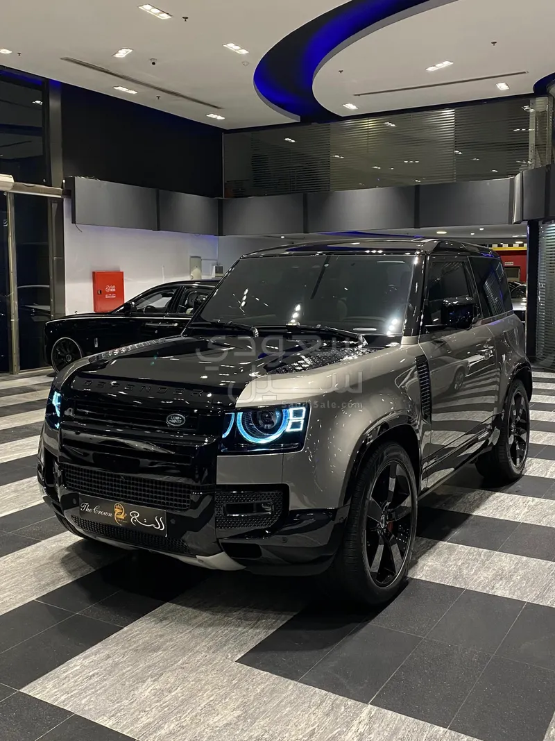 2025 Land Rover Defender X