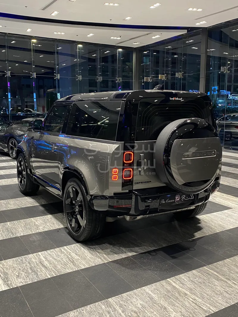2025 Land Rover Defender X
