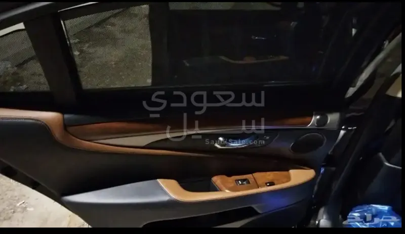 2015 لكزس إل إس 600إتش إل
