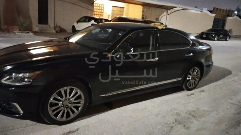 2015 لكزس إل إس 600إتش إل