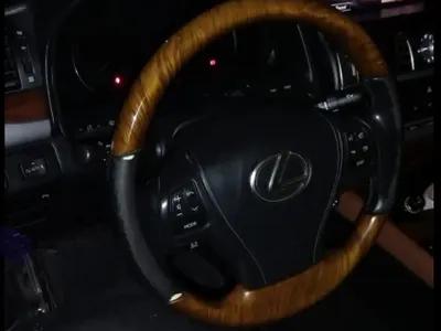 2015 لكزس إل إس 600إتش إل